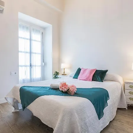 Muralla 3 Luminoso Parking Херес-де-ла-Фронтера